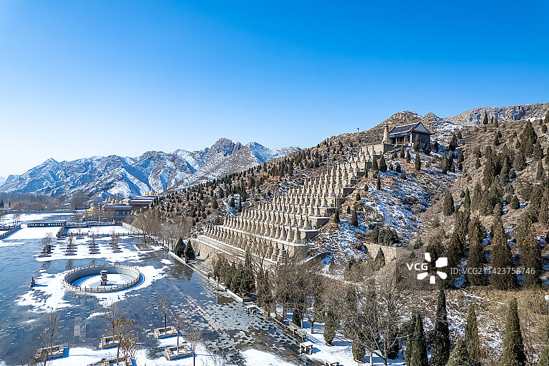 黄河青铜峡一百零八塔雪景图片素材