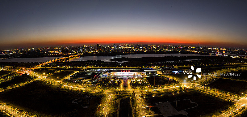 扬州东站夜景图片素材