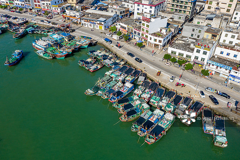航拍海南琼海潭门渔港 渔船 海南岛国家一级渔港 渔业远海捕捞港口码头图片素材