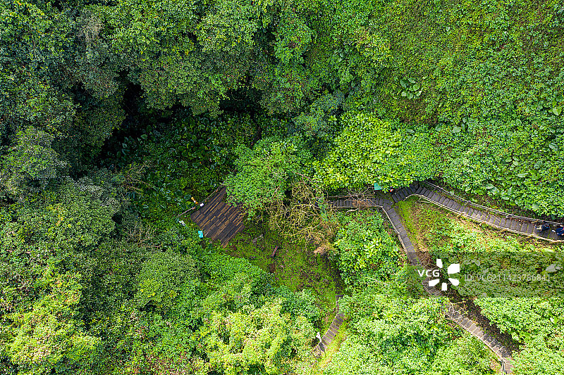 休眠火山 航拍海南海口火山口国家地质公园风炉岭火口 中国雷琼世界地质公园 海口石山火山群国家地质公园图片素材