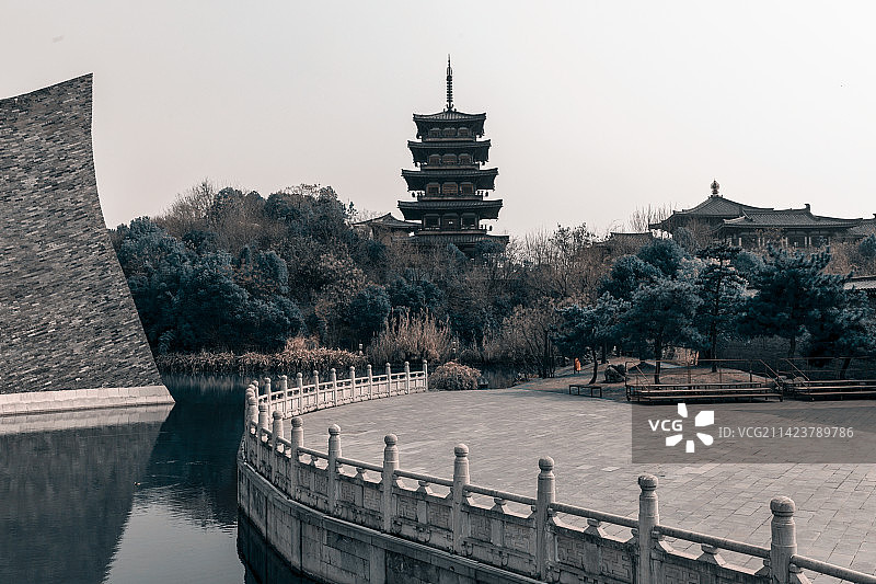 襄阳唐城影视基地·青龙塔图片素材