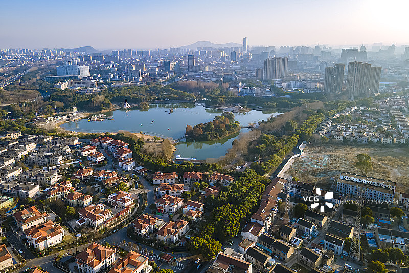 航拍我想说江阴黄山湖公园及附近小区图片素材