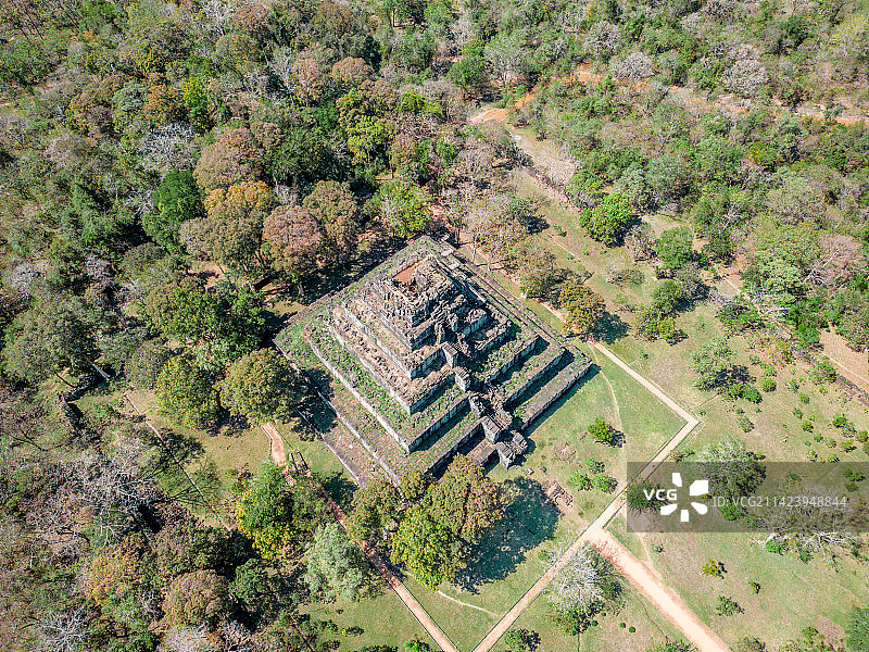 柬埔寨贡开Koh Ker古城遗迹群玛雅金字塔图片素材