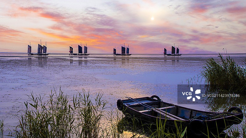 夕照高邮湖图片素材