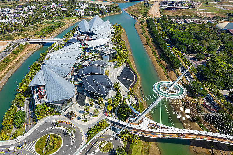 航拍海南三亚国际免税城二期 三亚海棠湾免税购物中心 地标建筑图片素材