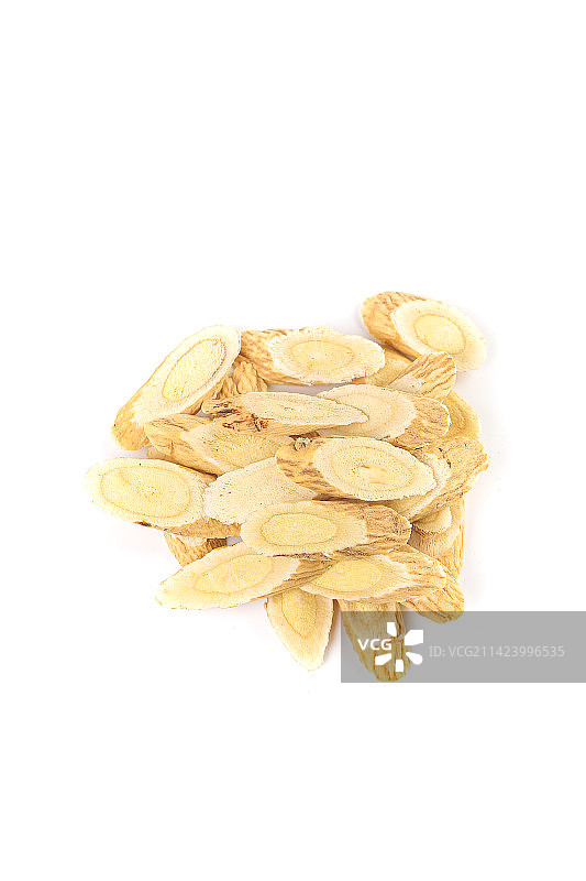 白底上的摆放着黄芪图片素材