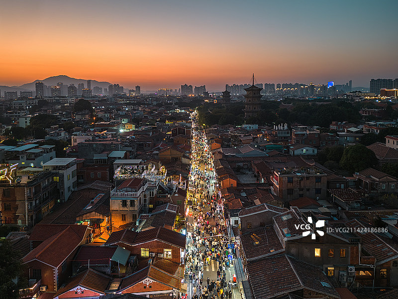 福建泉州西街夜景风光图片素材