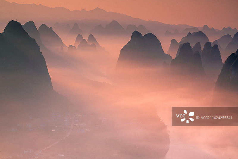 相公山的早晨图片素材