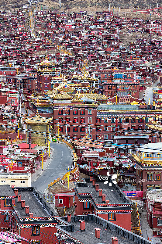 四川省甘孜藏族自治州色达观景台图片素材