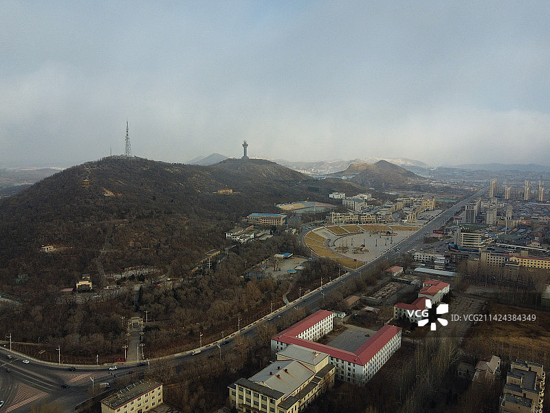 大石桥市  人民大街 蟠龙山广场 金融街 中心医院图片素材