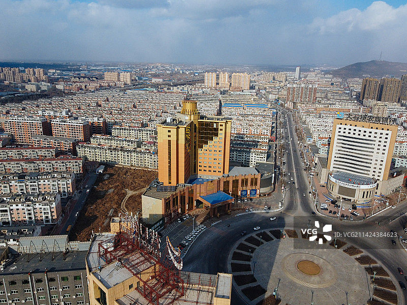 大石桥市 地标 航拍 丽华国际酒店 国际中心 鹏源大厦图片素材