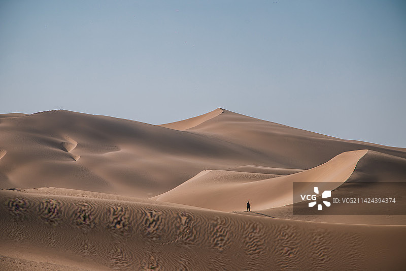 新疆沙漠风景图片素材