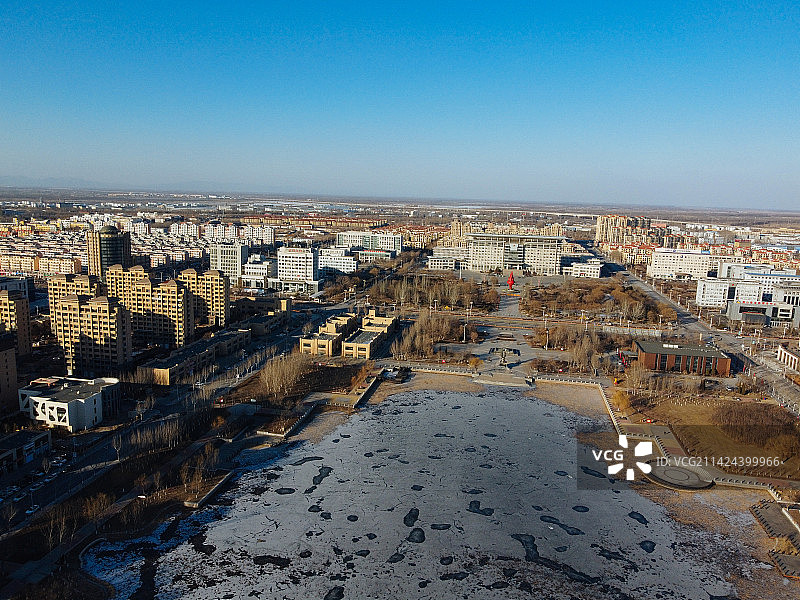 盘山县 地标 航拍 府前大街 创业大厦图片素材