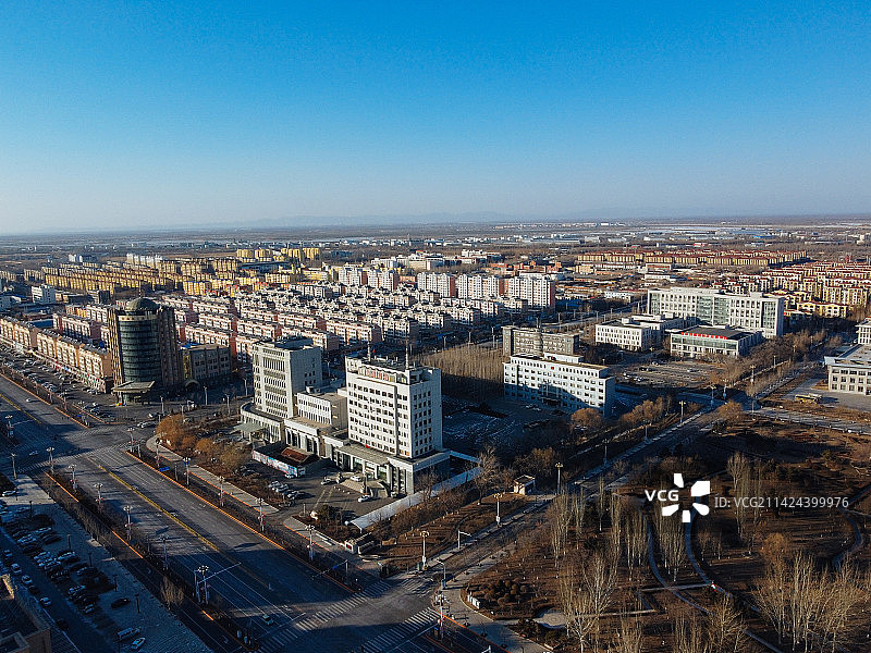 盘山县 地标 航拍 府前大街 创业大厦图片素材