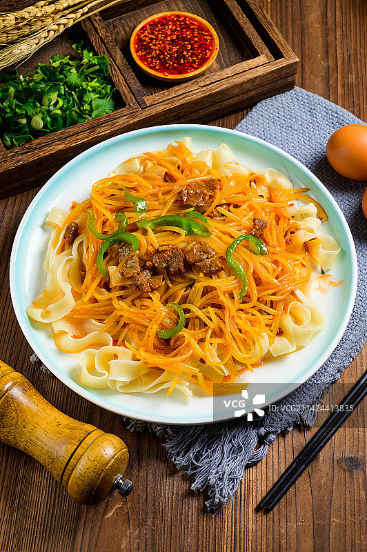 土豆丝拌面图片素材