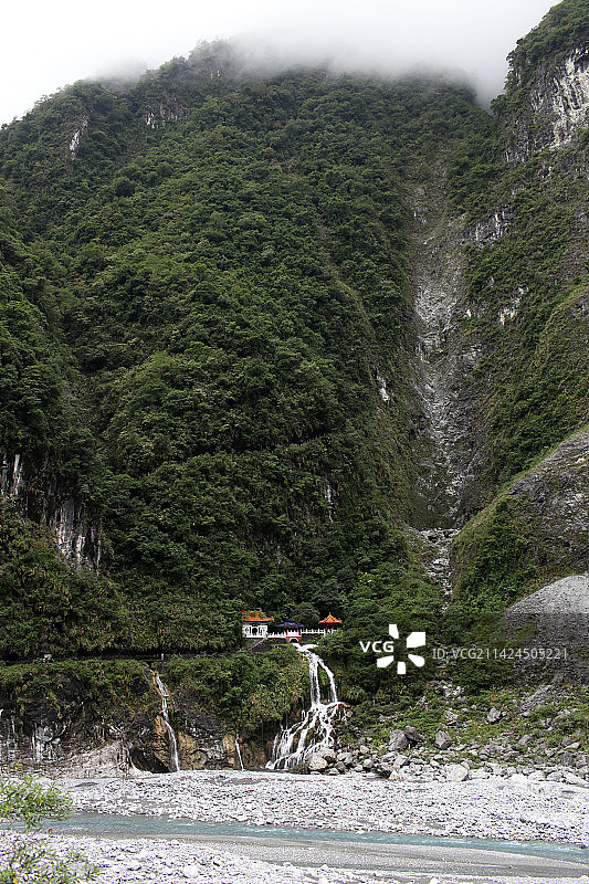 台湾花莲县太鲁阁长春祠风光图片素材