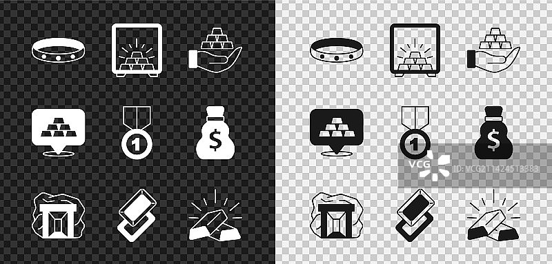 金色戒指保险箱与金条手雷图片素材