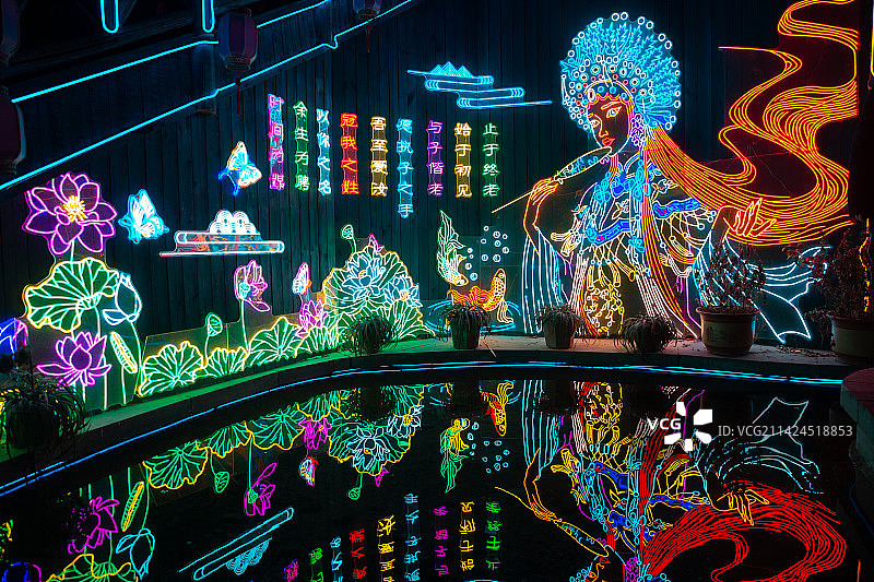 西安周至水街烟火巷子夜景图片素材