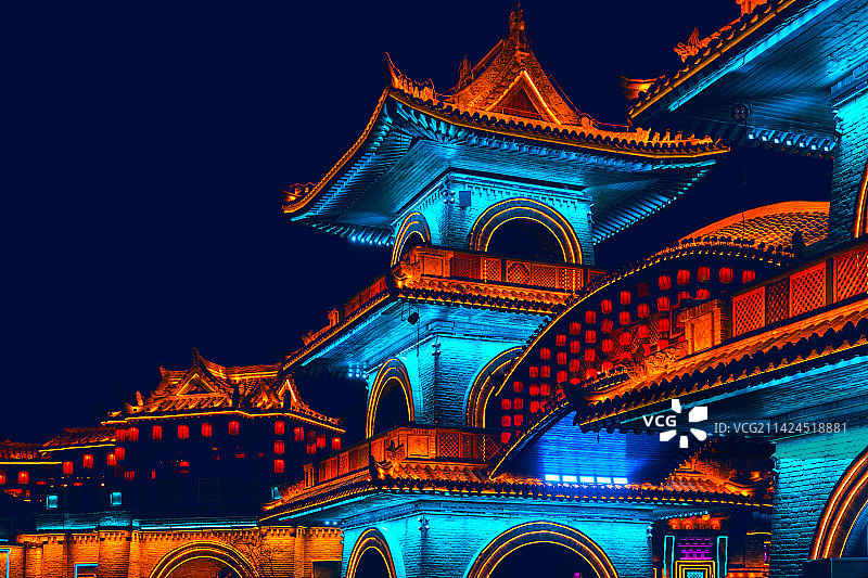 西安周至水街烟火巷子夜景图片素材