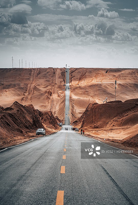 青海G315国道—最美U型公路图片素材