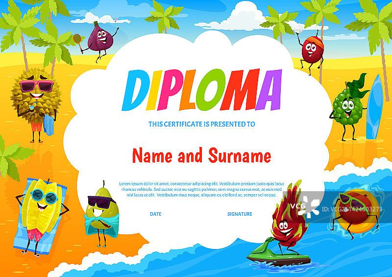 儿童文凭卡通水果在夏季海滩放松图片素材
