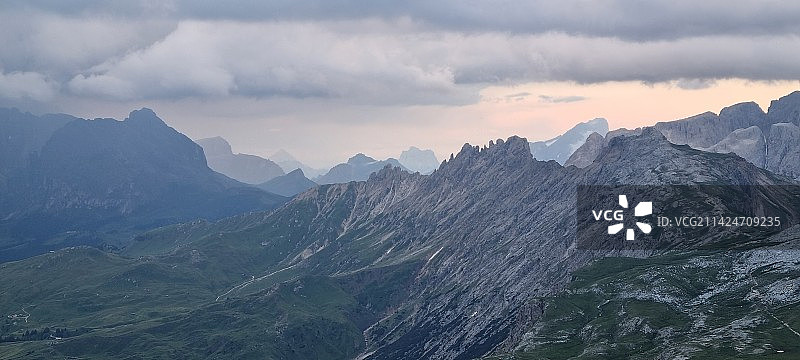 夏季的阿尔卑斯-多洛米蒂图片素材