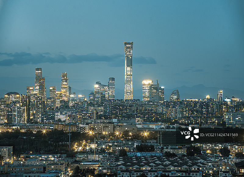 城市风光和科技大数据概念-城市建筑与科技概念-北京国贸CBD图片素材