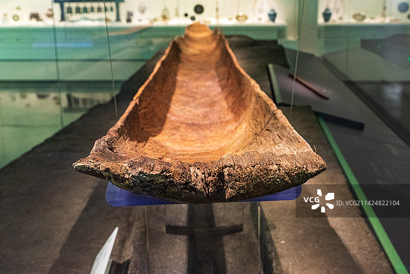 中国浙江杭州江南水乡文化博物馆，独木舟图片素材