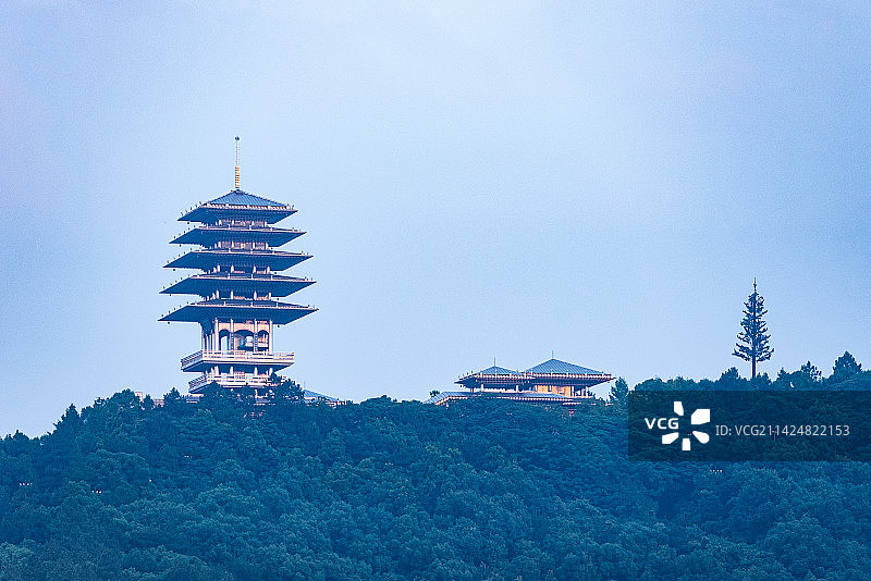 中国浙江杭州临平山东来阁风光图片素材