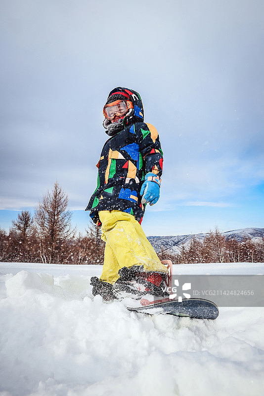 爱滑雪的小孩图片素材
