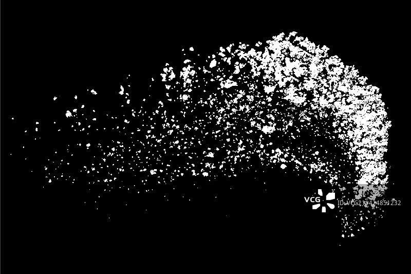 黑色背景上的白色水花飞溅图片素材