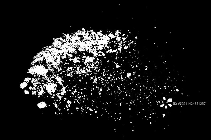 黑色背景上的白色水花飞溅图片素材