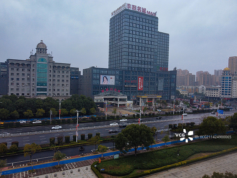 丰城市 剑邑广场 丰跃名城 龙光东大道  地标 航拍图片素材