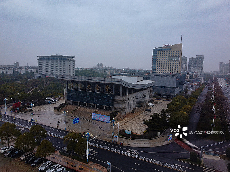 丰城市 剑邑广场 丰跃名城 龙光东大道  地标 航拍图片素材
