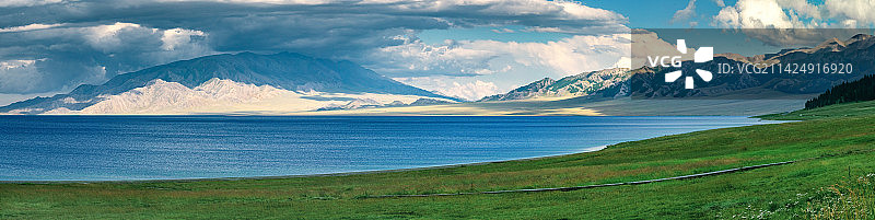 赛里木湖图片素材