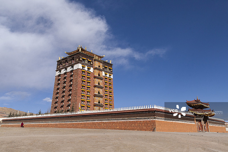 中国甘南米拉日巴佛阁图片素材