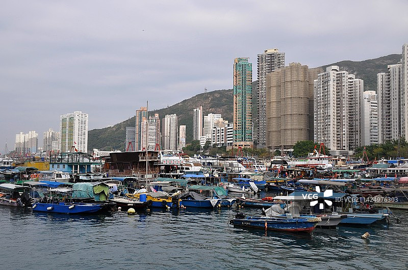 香港鸭脷洲渡轮码头图片素材
