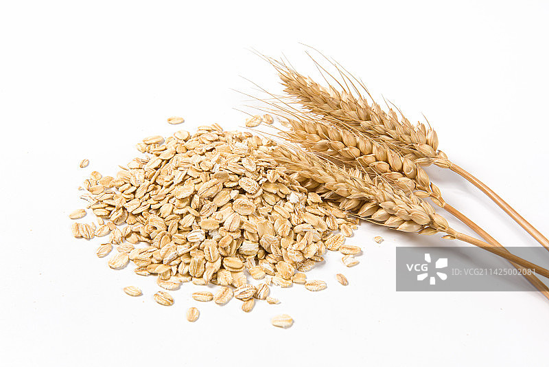 白色背景上的燕麦片图片素材