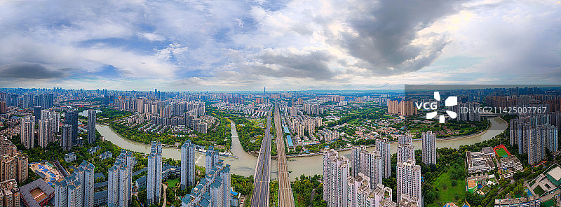 成都武侯区桂溪路城市天际线图片素材