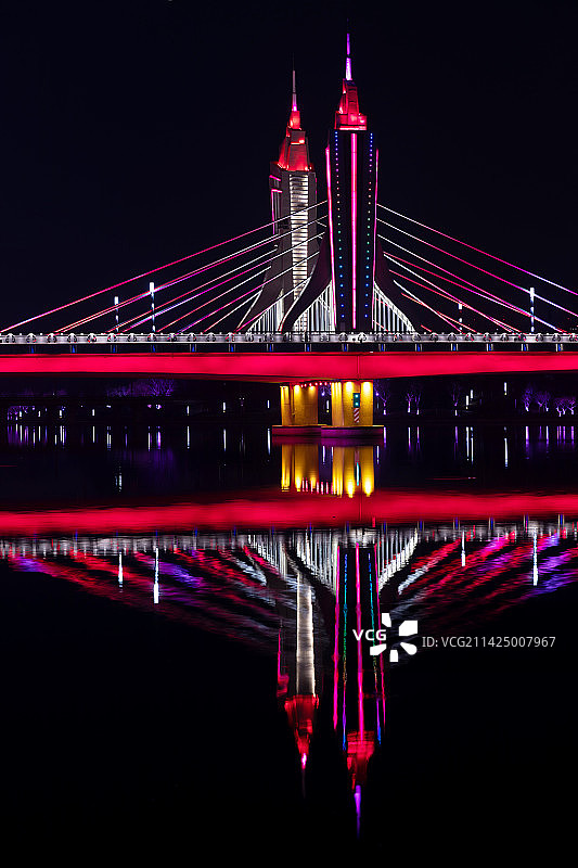 京杭大运河北京通州北运河段玉带河桥夜景灯光秀图片素材