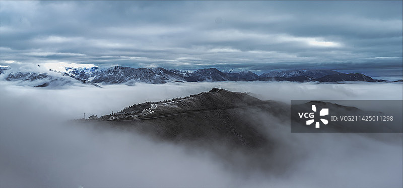 四川省雅安市宝兴县硗碛藏族乡嘎日村  达瓦更扎图片素材