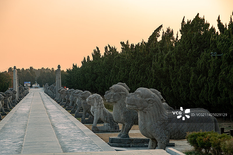 安徽滁州凤阳明朝明皇陵景区神道石像生图片素材