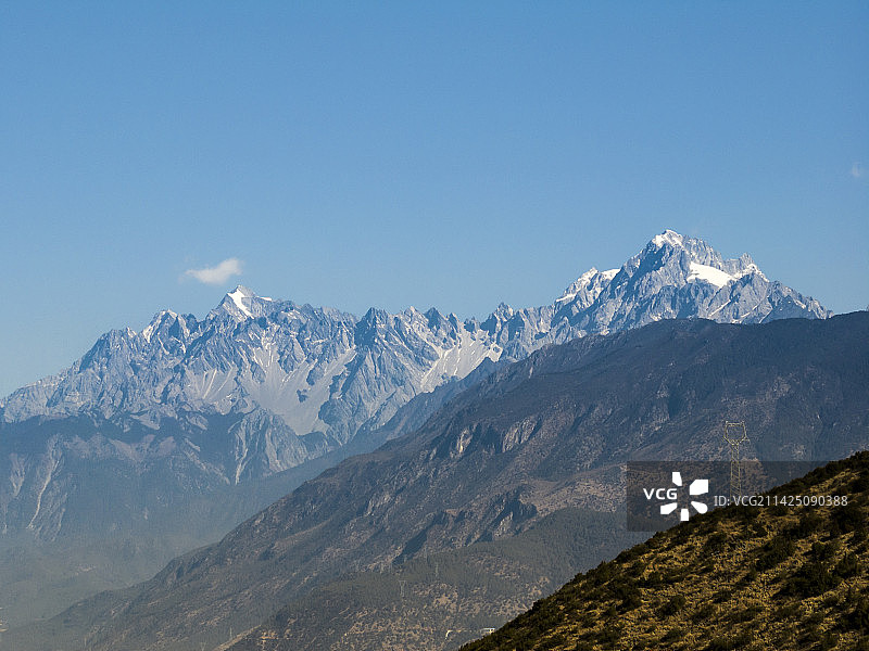 航拍玉龙雪山图片素材