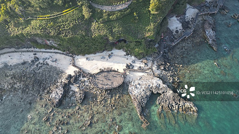 涠洲岛地标 鳄鱼山俯视角图片素材