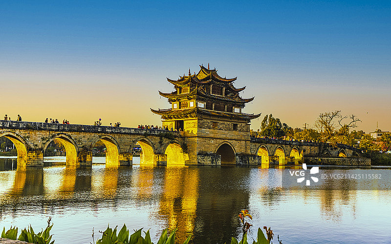 《建水双龙桥一一金光穿洞》1图片素材