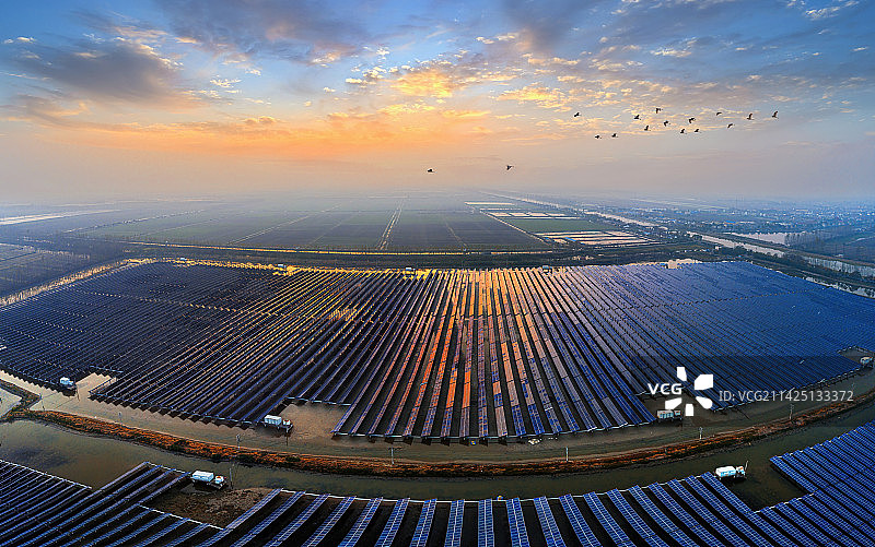 落霞与群鹭齐飞图片素材