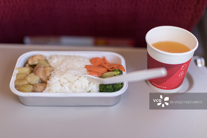 飞机上的餐食饮料图片素材