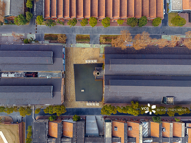 航拍江西景德镇陶溪川陶瓷文化创意园旧工业厂房改造图片素材