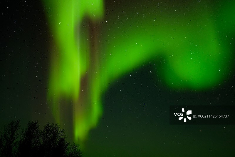 挪威｜舞动的极光图片素材
