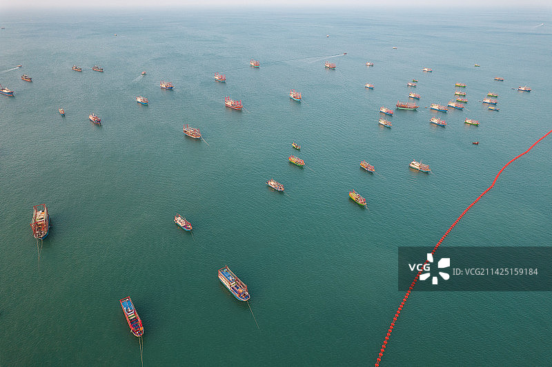 广西北海银海区侨港镇电建渔港码头图片素材